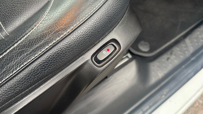 Smart EQ forfour hatchback 60kW EQ Exclusive 17kWh 5dr Auto [22kWch] Electric Hatchback